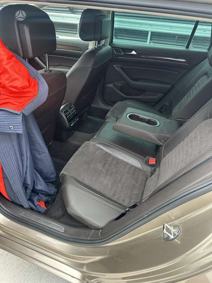 Volkswagen Passat, 2.0 l., Универсал