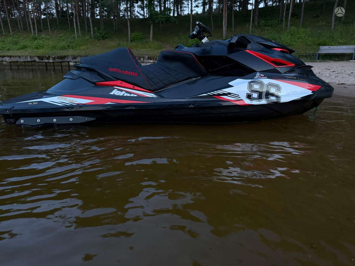 Sea-Doo RXP300, jet skis
