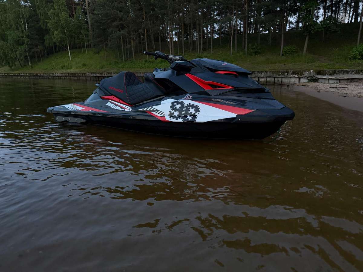 Sea-Doo RXP300, водные мотоциклы