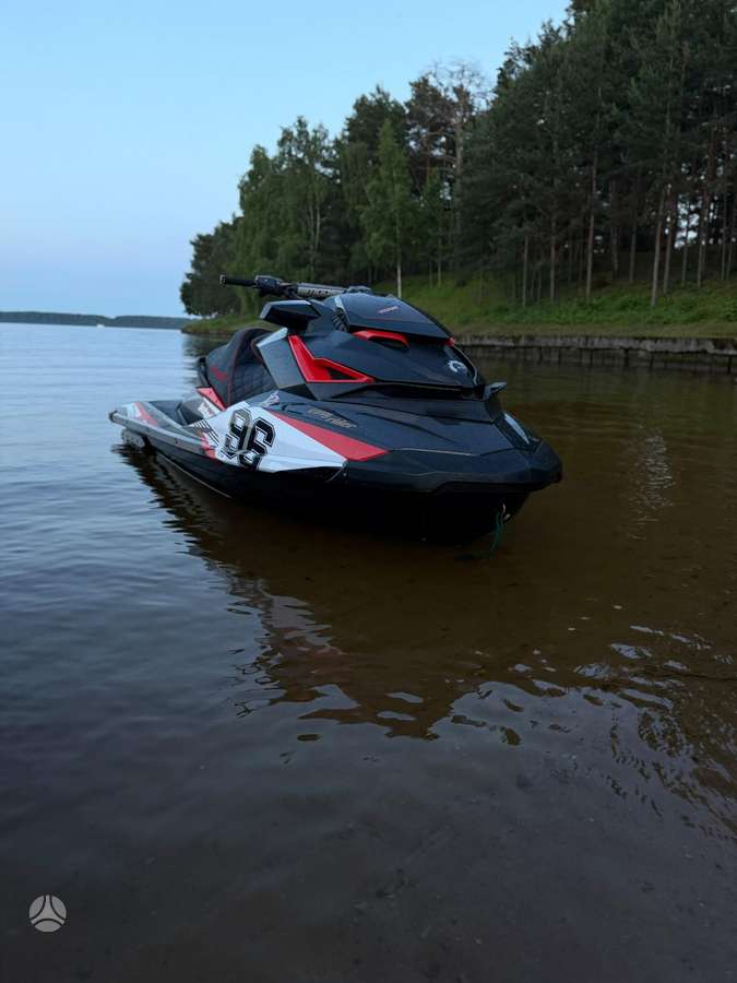 Sea-Doo RXP300, водные мотоциклы