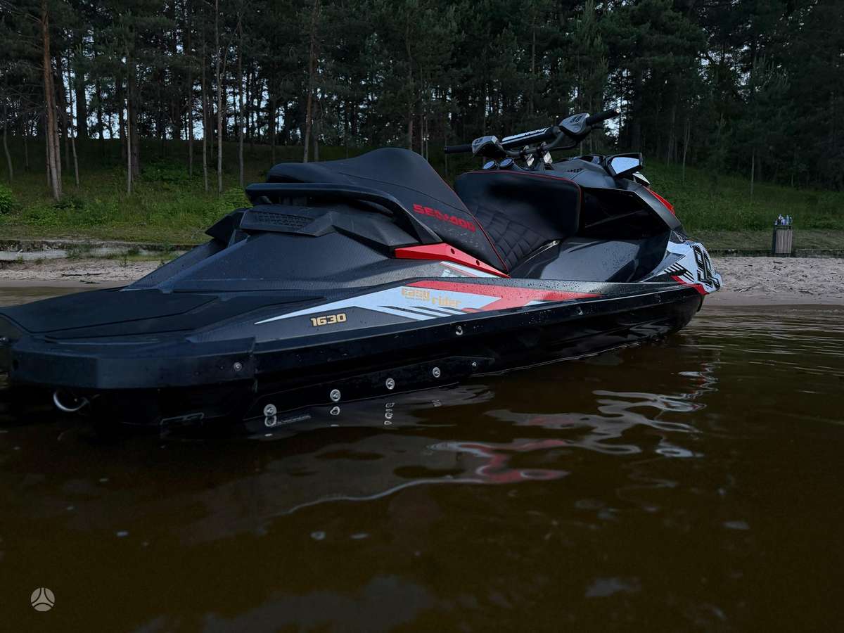 Sea-Doo RXP300, jet skis