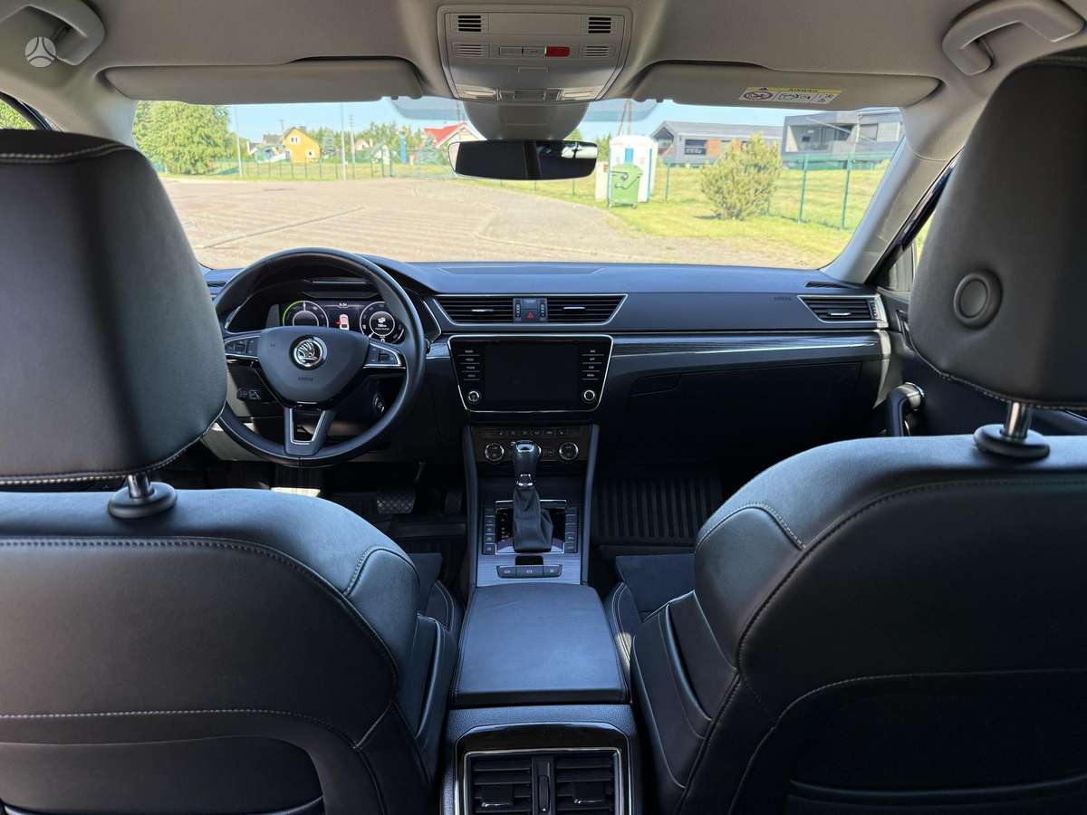 Škoda Superb - 10