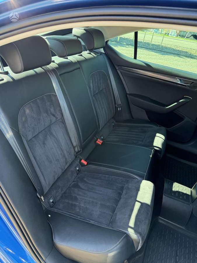 Škoda Superb - 12