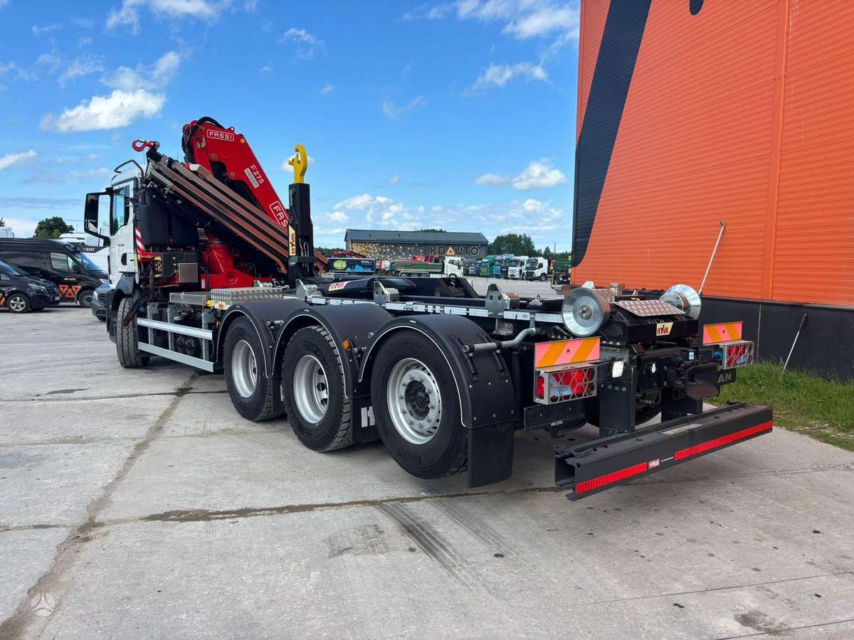 MAN TGS 35.480 8x4*4, с краном