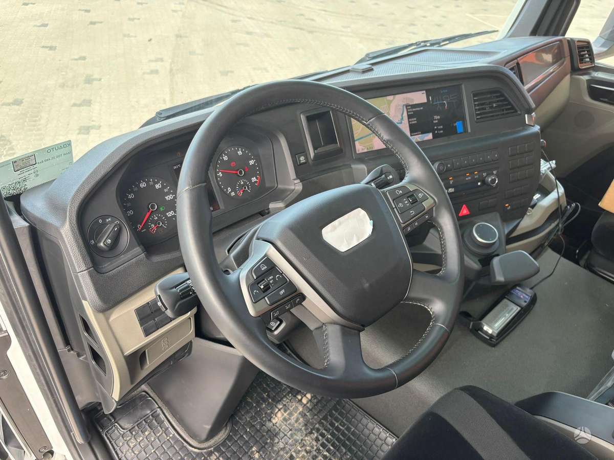 MAN TGS 35.480 8x4*4, с краном