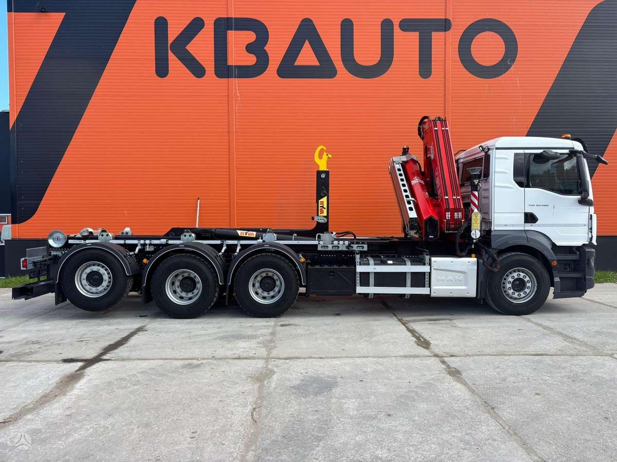 MAN TGS 35.480 8x4*4, с краном