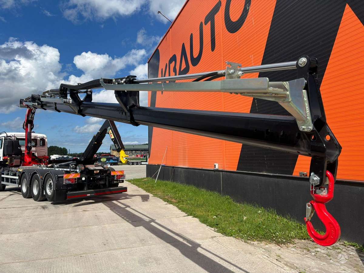 MAN TGS 35.480 8x4*4, с краном
