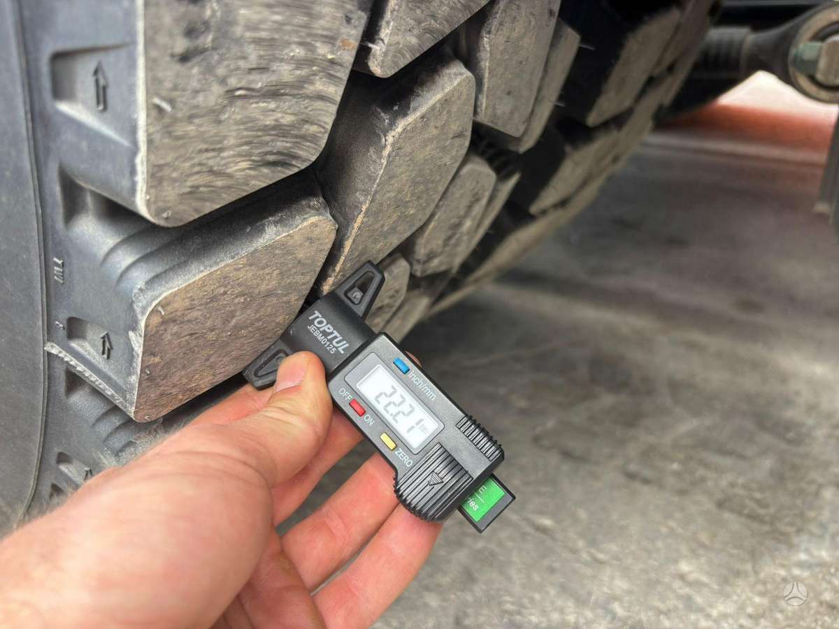 MAN TGS 35.480 8x4*4, с краном