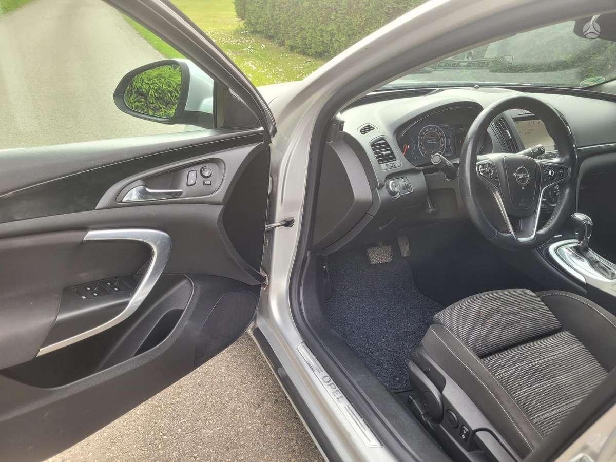 Opel Insignia, 2.0 l., Универсал