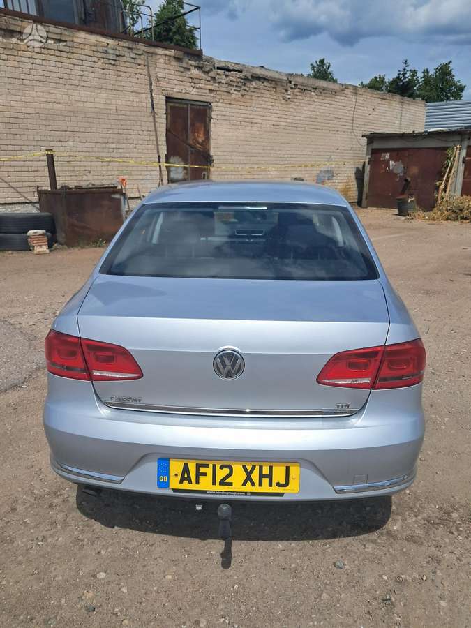 Volkswagen Passat - 6