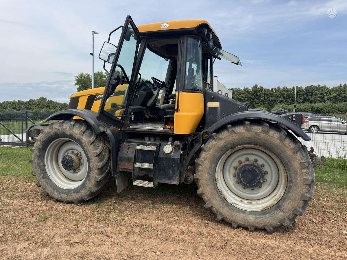 JCB JCB 3230, traktori
