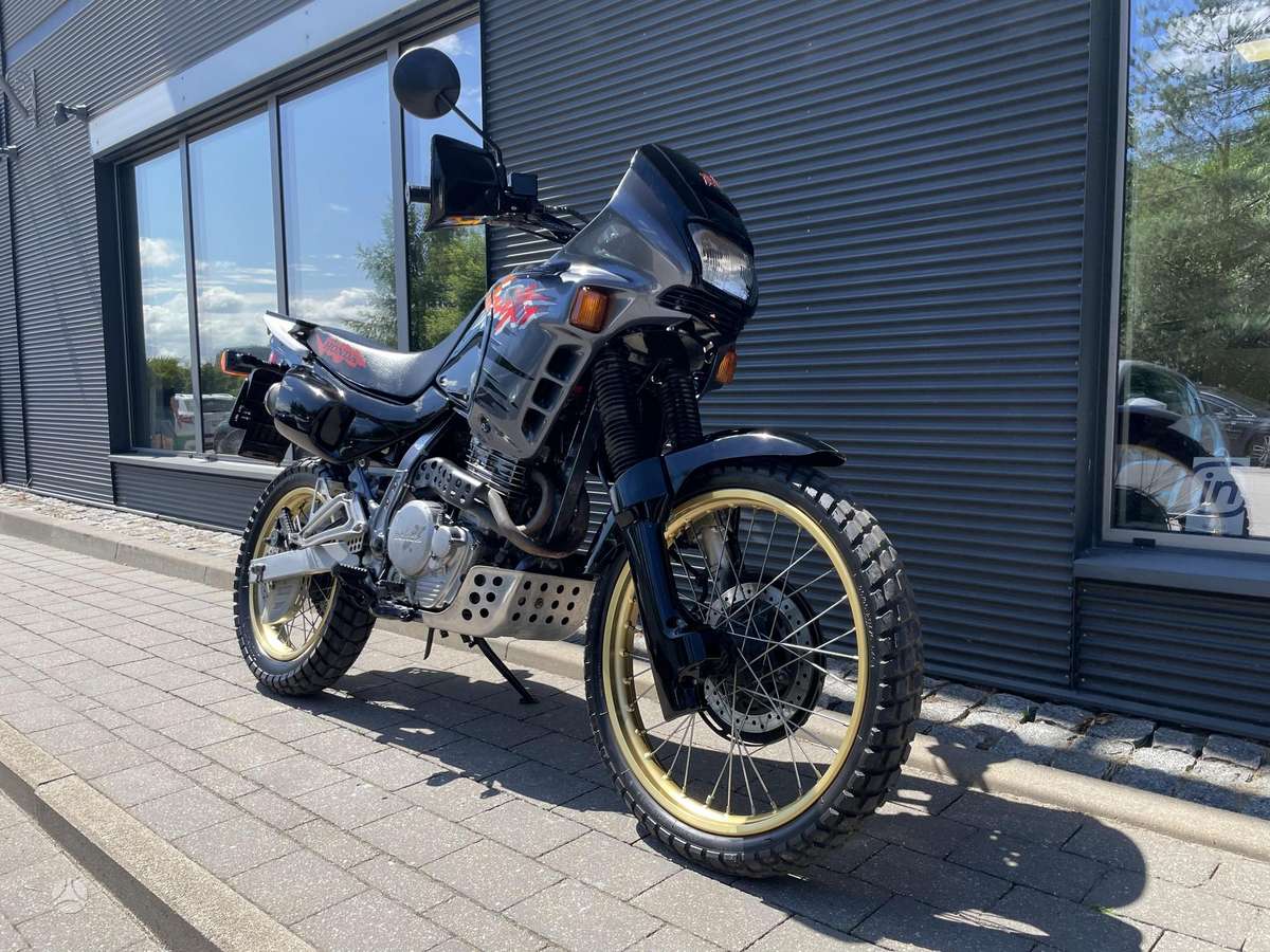 Honda NX (Dominator) 650cc, эндуро / adventure