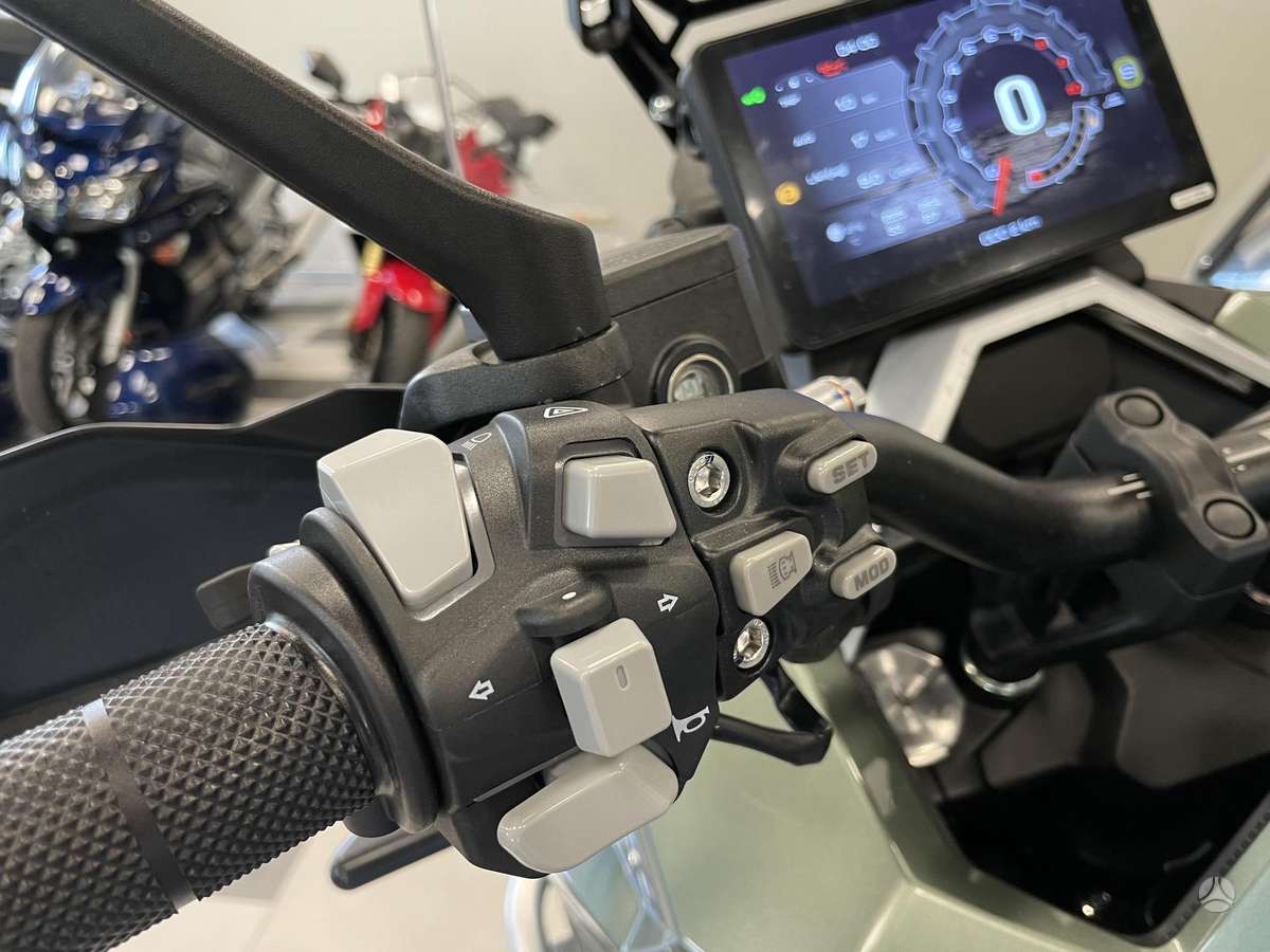 Zontes 350X 368cc, scooters / mopeds