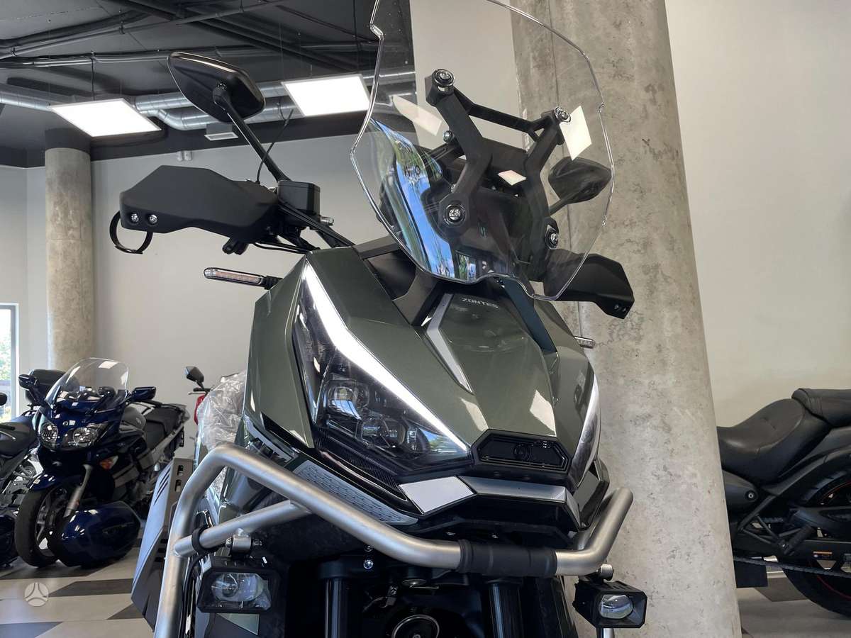 Zontes 350X 368cc, scooters / mopeds