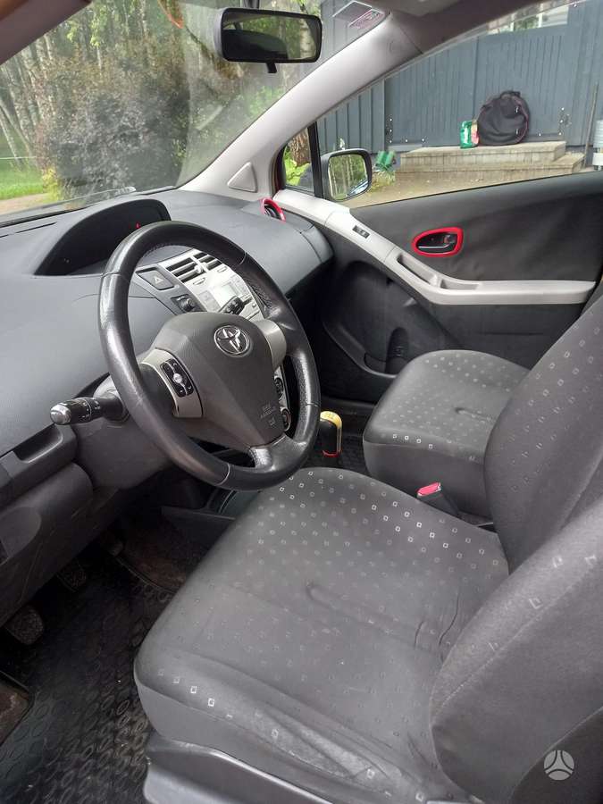 Toyota Yaris - 6