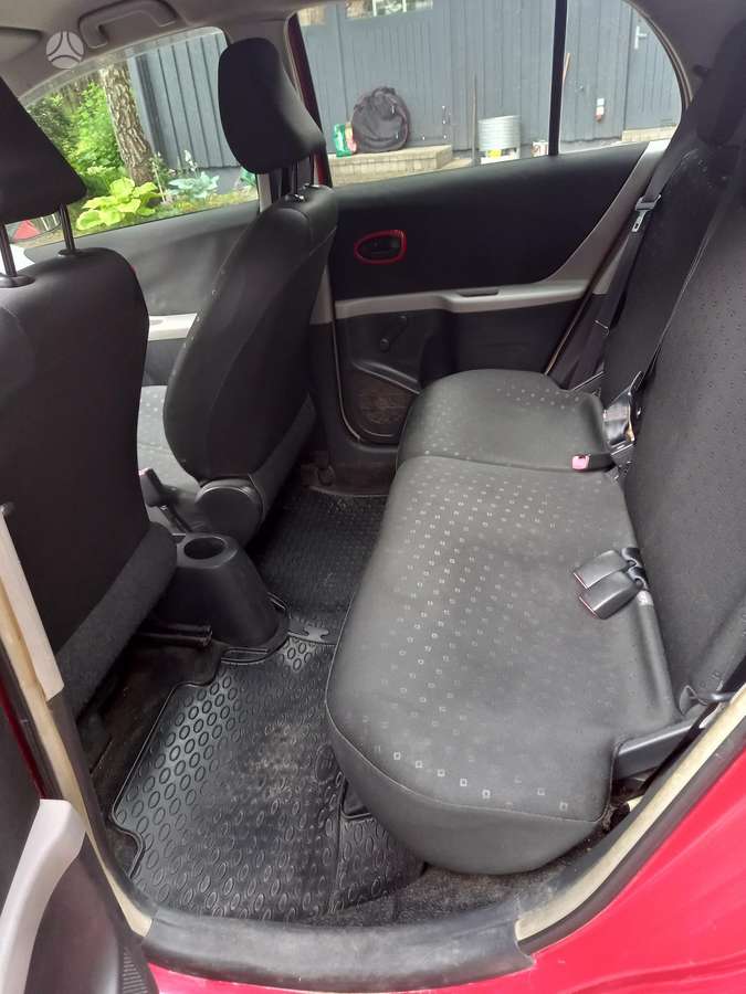 Toyota Yaris - 9