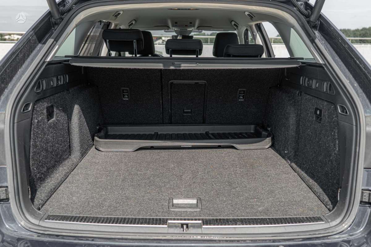 Skoda Superb, 1.6 l., Универсал