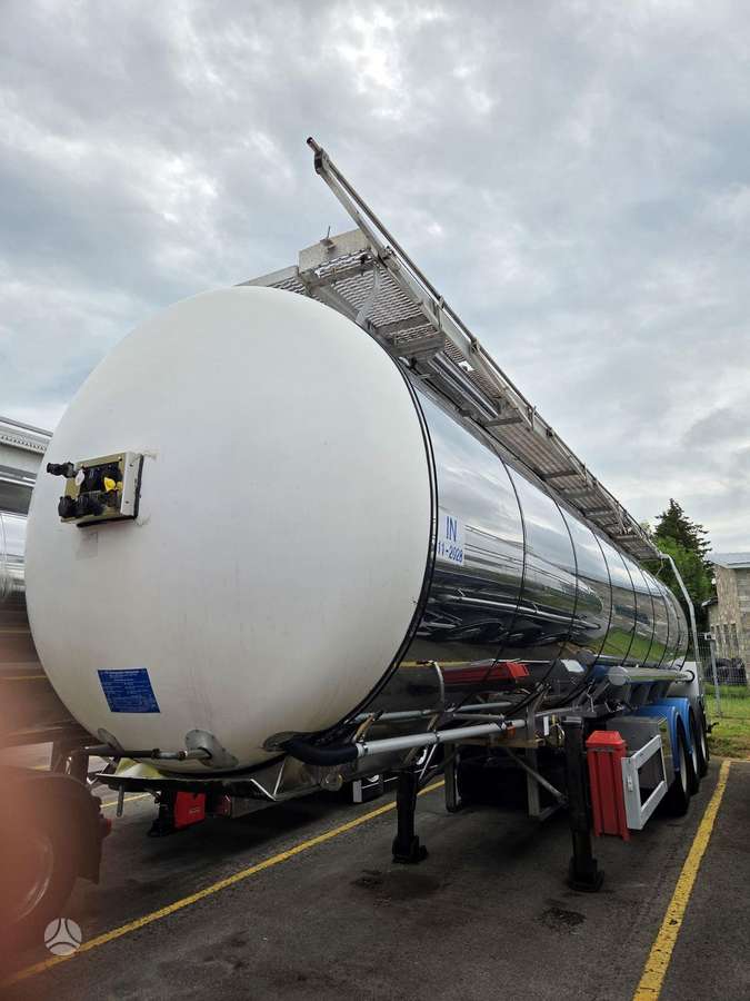 Feltbinnder, tanker