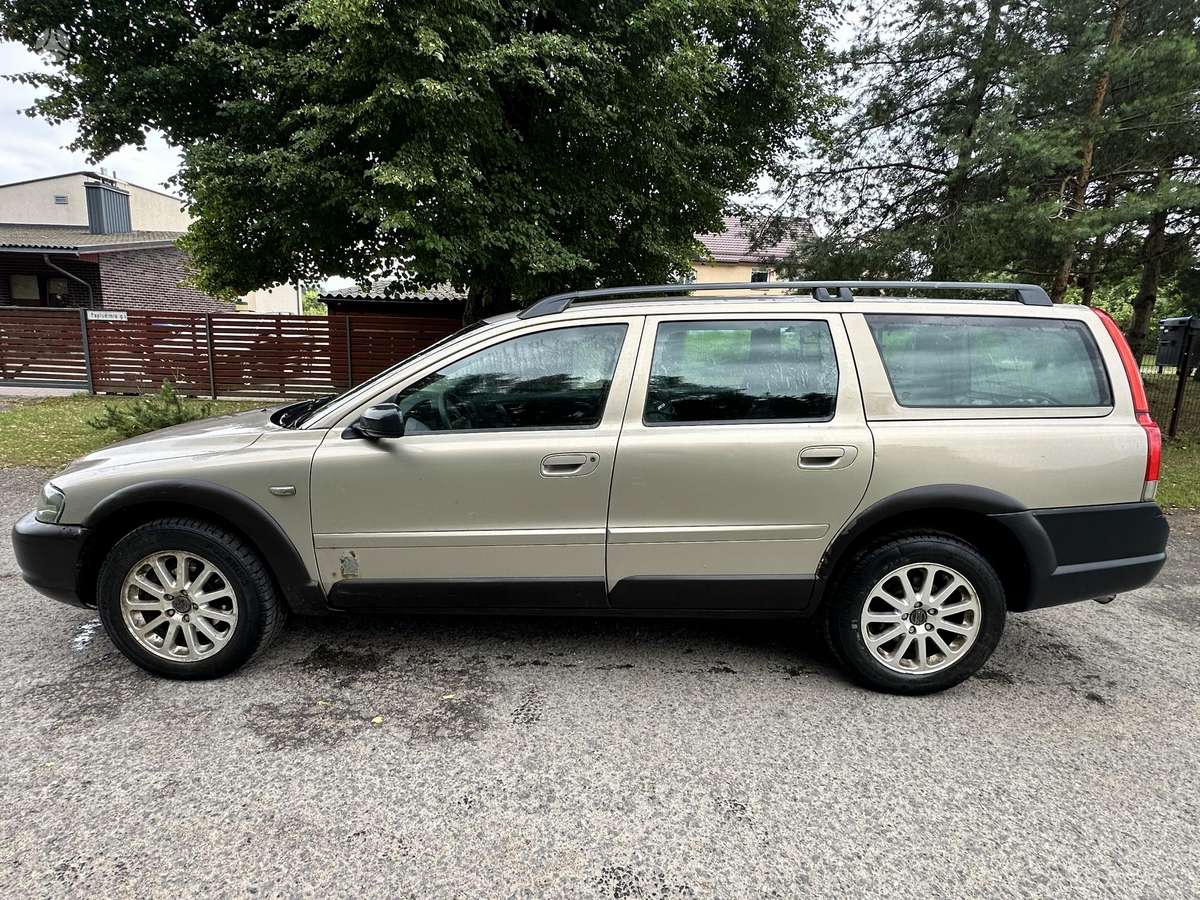 Volvo XC70, 2.4 l., Универсал
