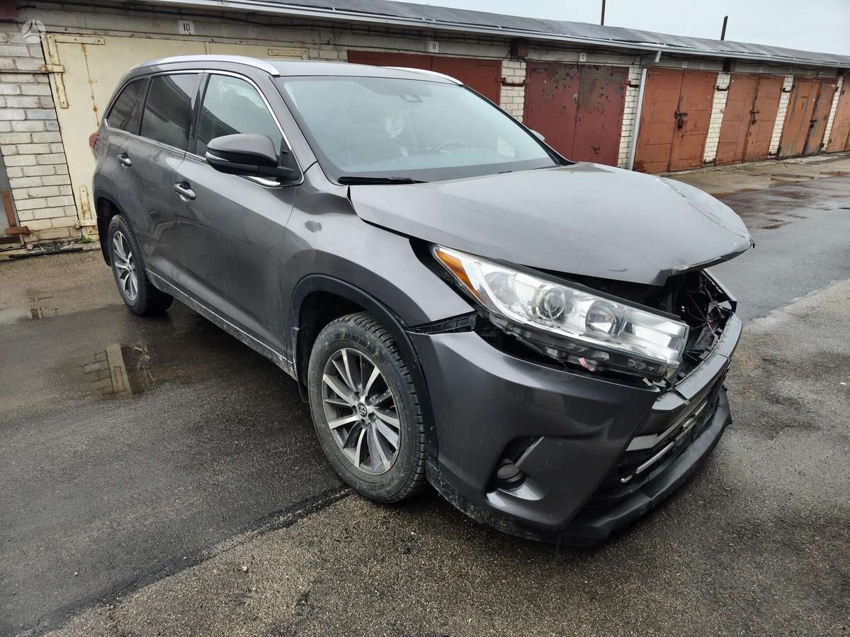 Toyota Highlander - 2