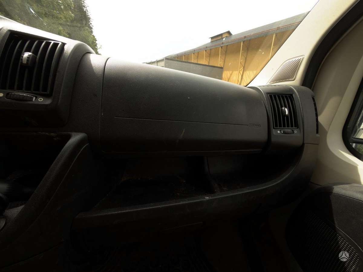 Peugeot Boxer, cargo van