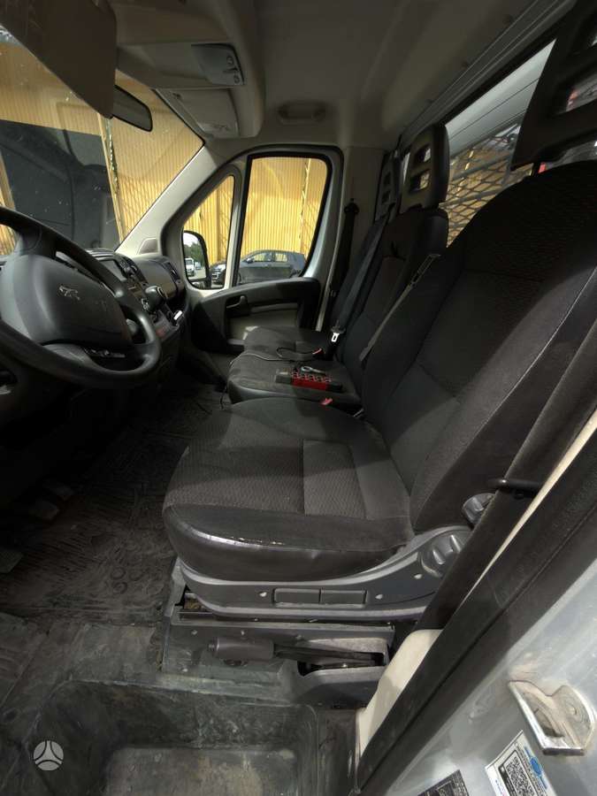 Peugeot Boxer, cargo van