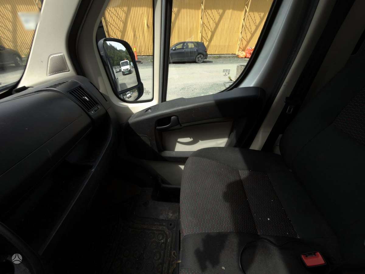 Peugeot Boxer, cargo van