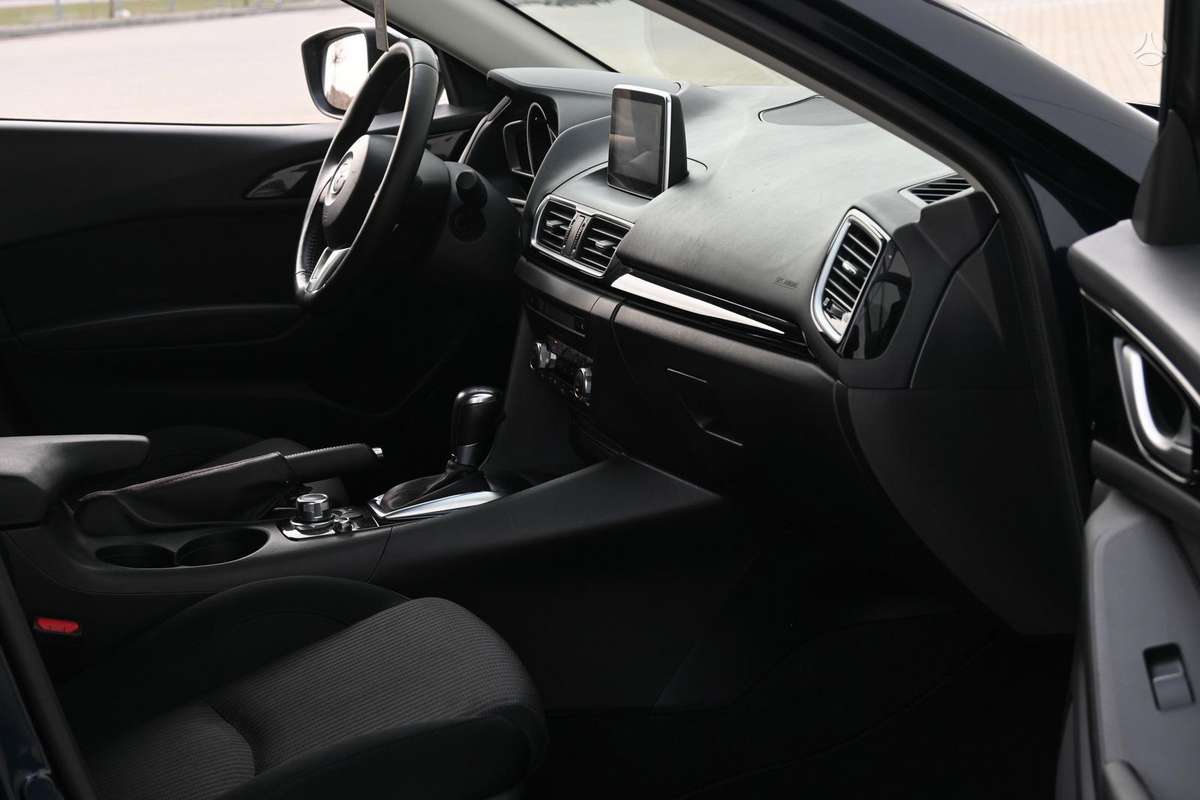 Mazda 3, 2.2 l., hatchback