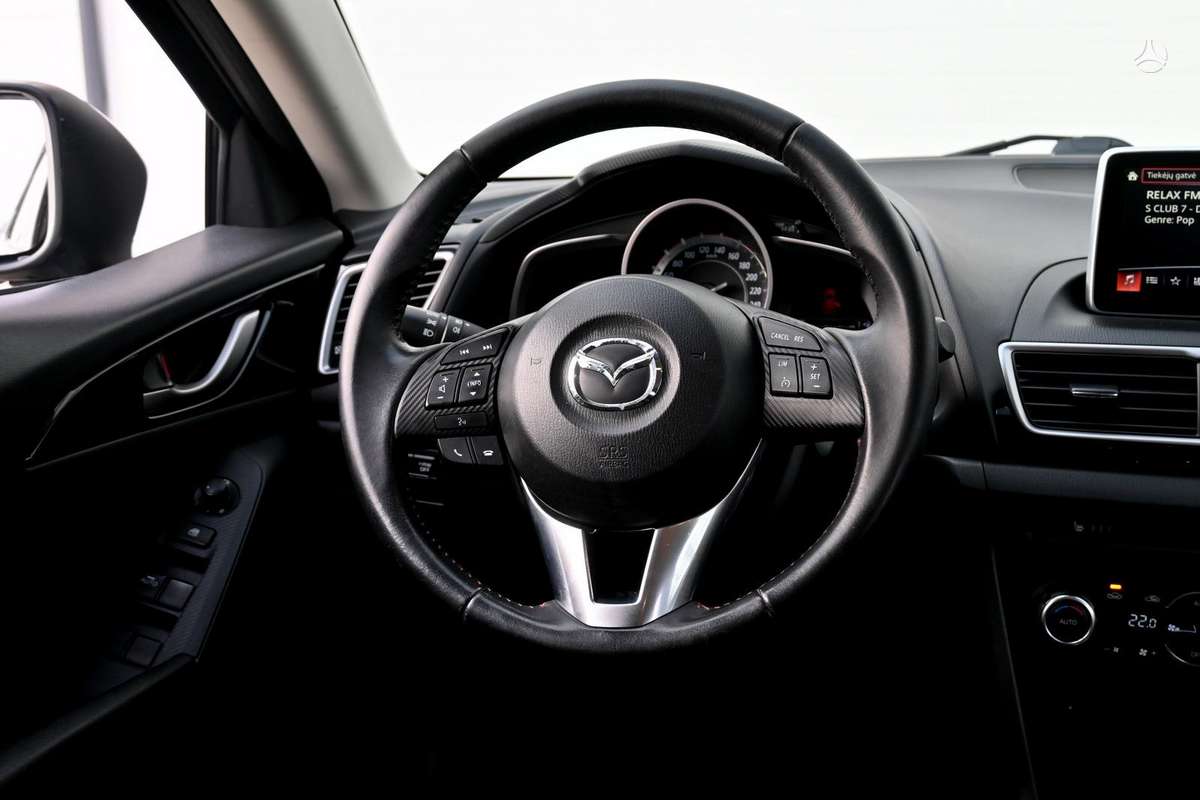 Mazda 3, 2.2 l., hatchback