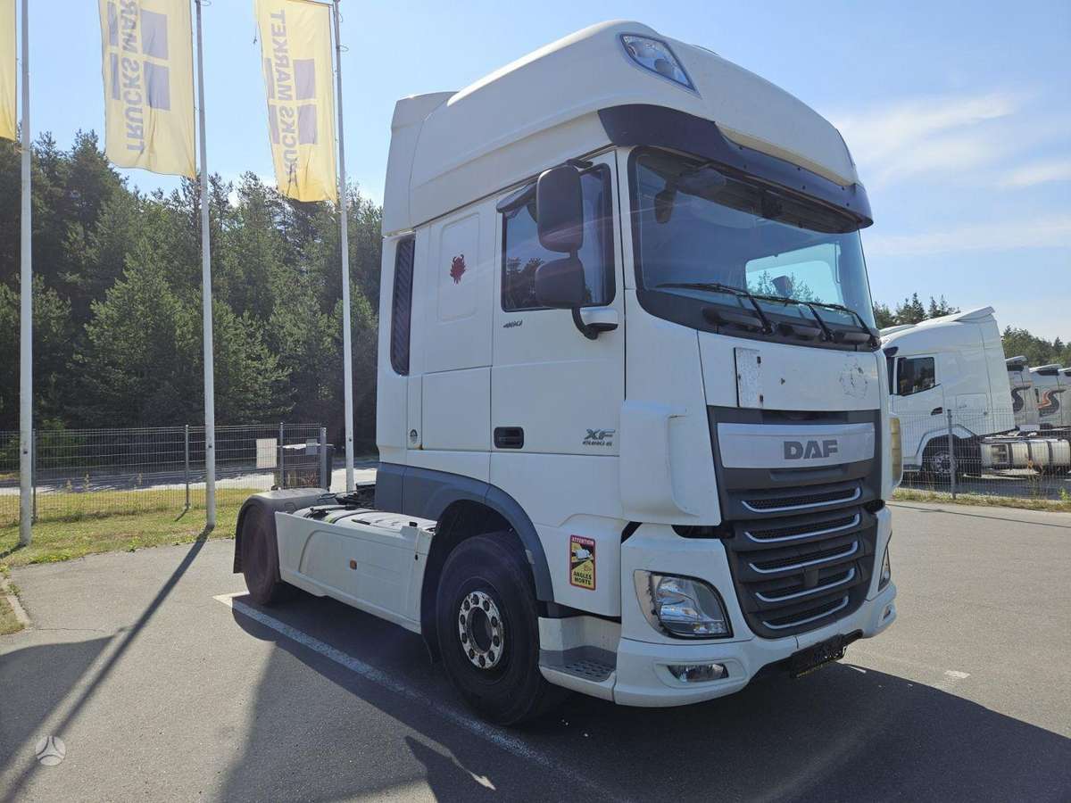DAF 105 XF460 RETARDER, double sleeper