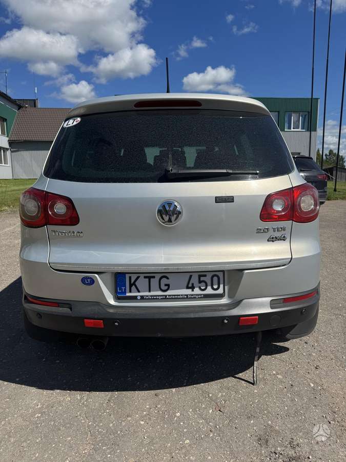Volkswagen Tiguan - 6