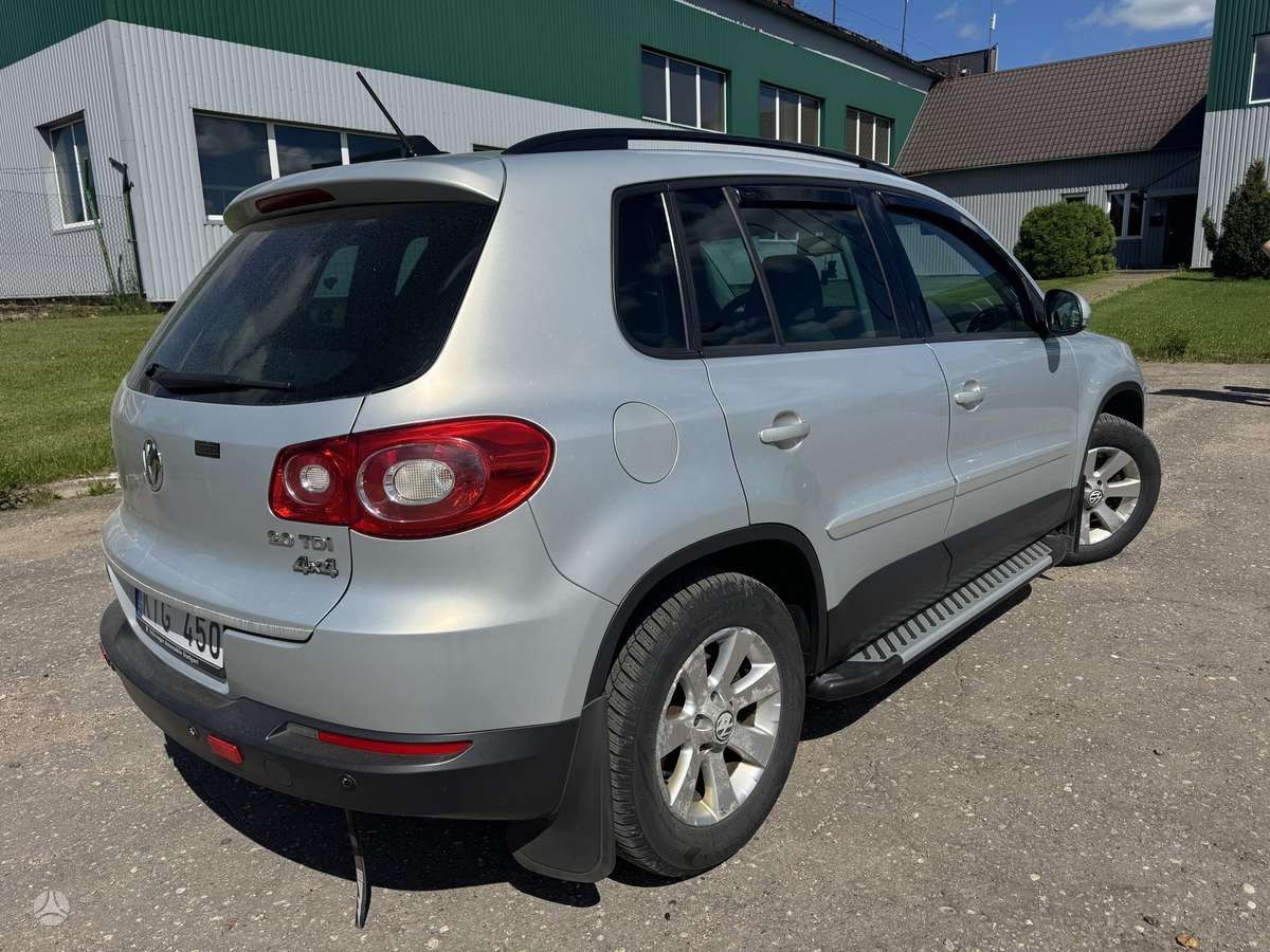 Volkswagen Tiguan - 7