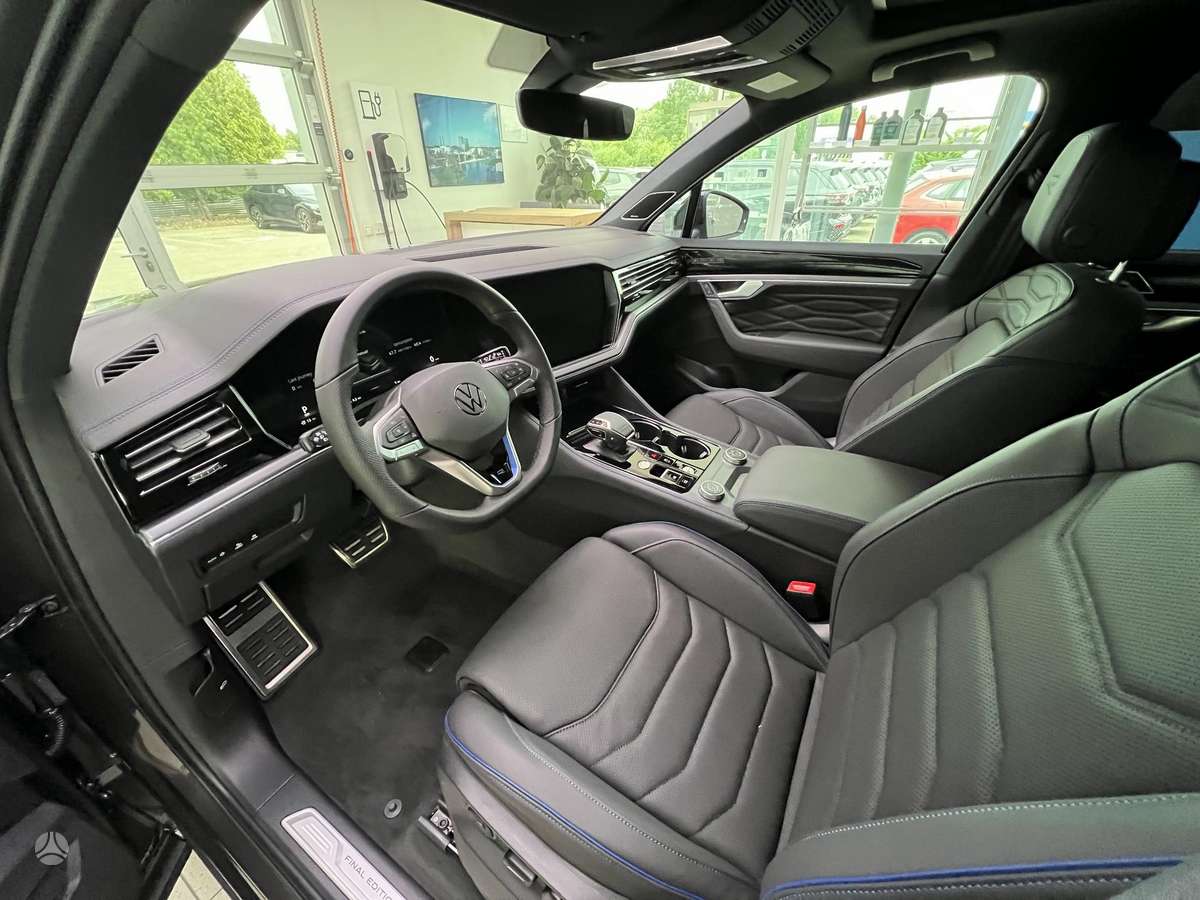 Volkswagen Touareg - 11