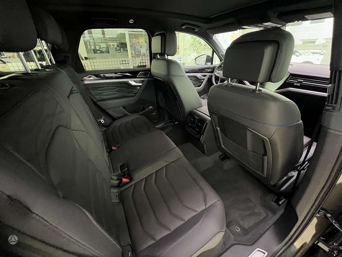 Volkswagen Touareg - 10