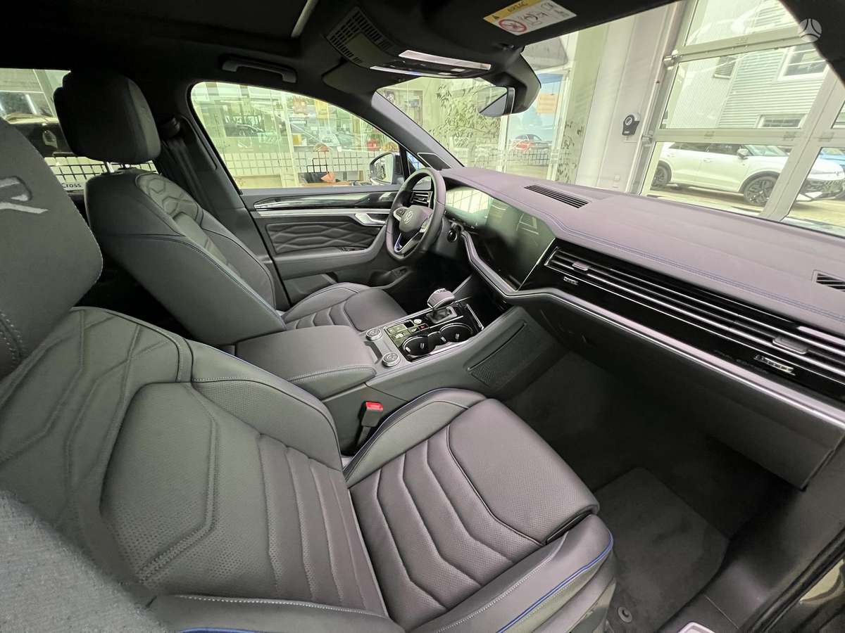 Volkswagen Touareg - 8