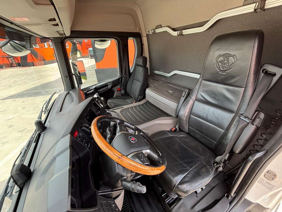 Scania P 360 4x2, no sleeping space