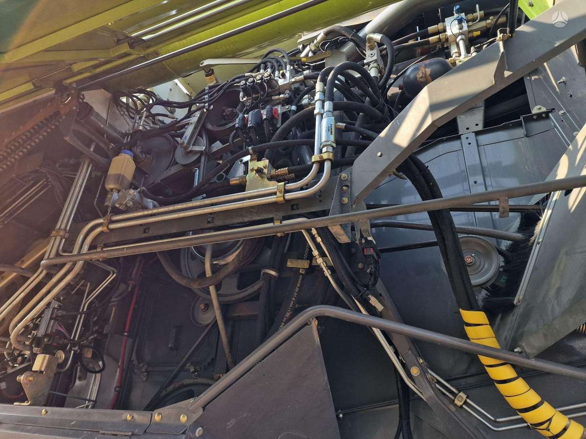 Claas Lexion 760TT, kombainai