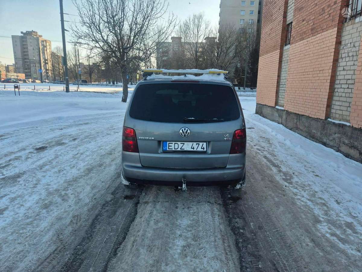 Volkswagen Touran - 7