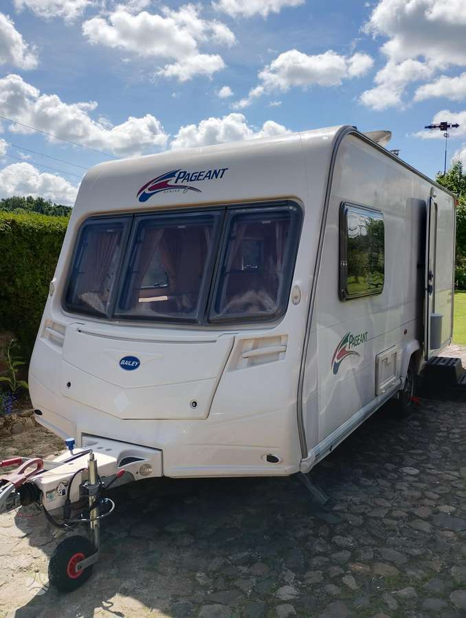 Swift Monarch, caravans