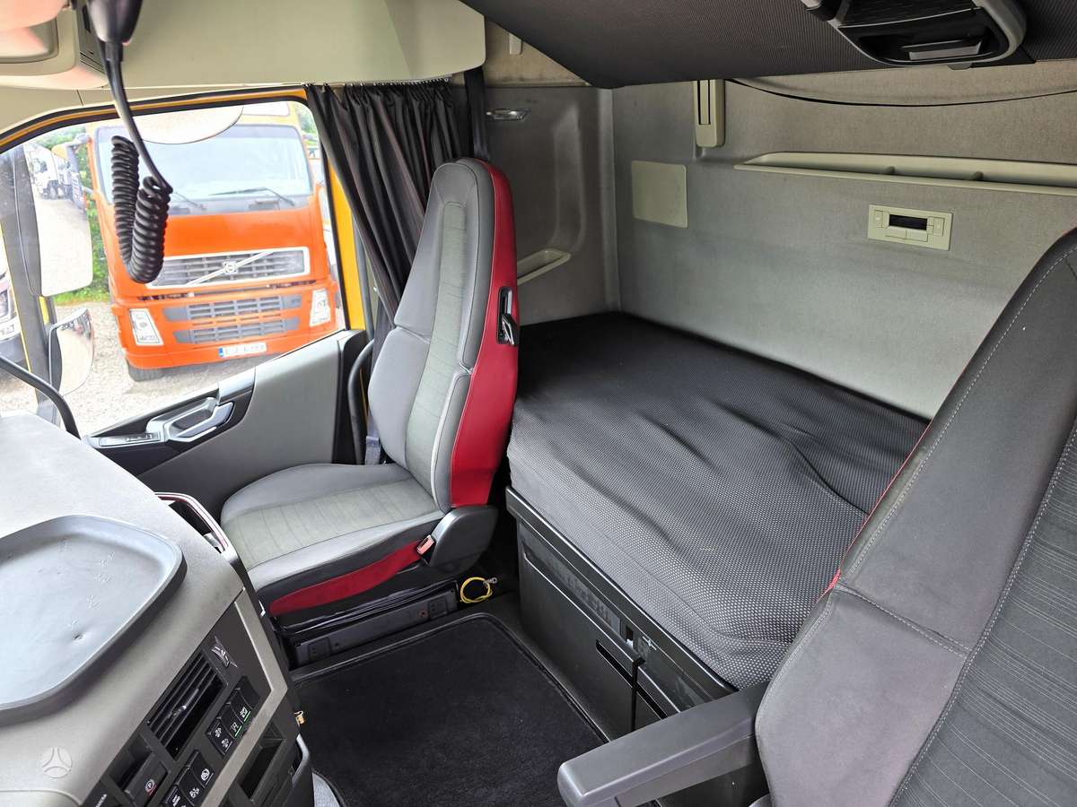 Volvo FH460 Euro6 SMART2, double sleeper