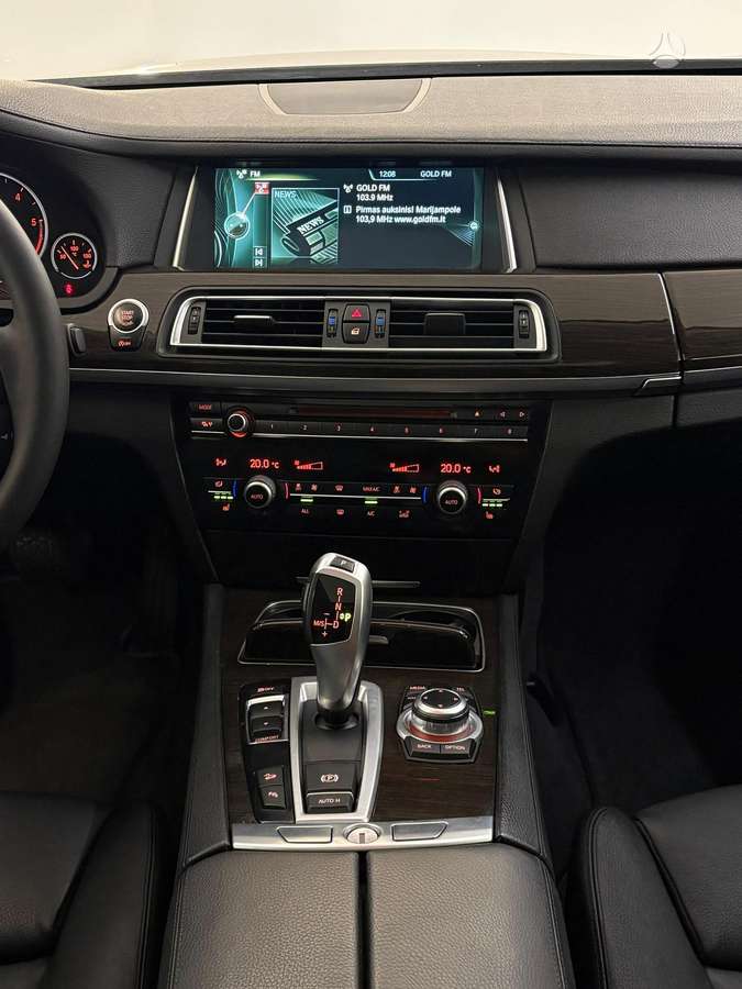 BMW 730, 3.0 l., Седан