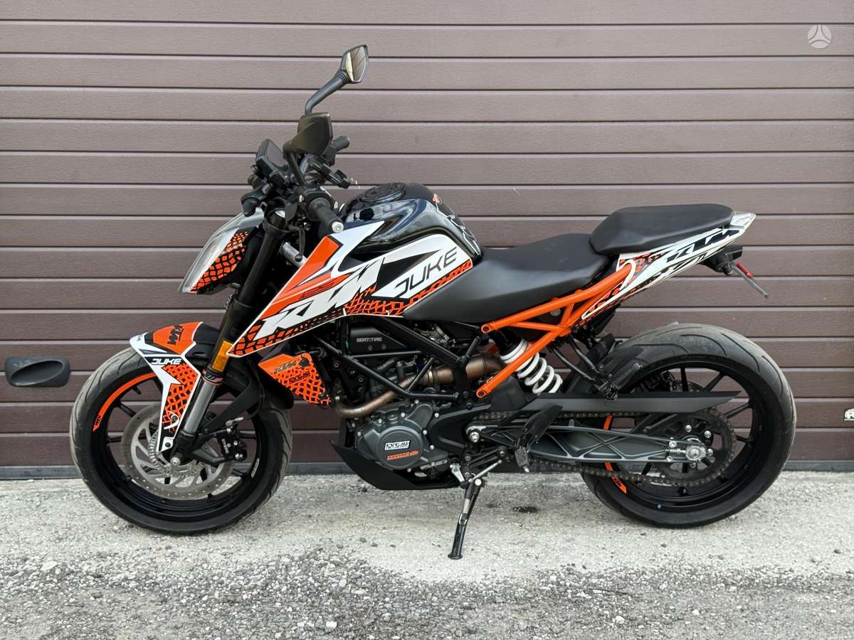 KTM Duke 125cc, street / classic