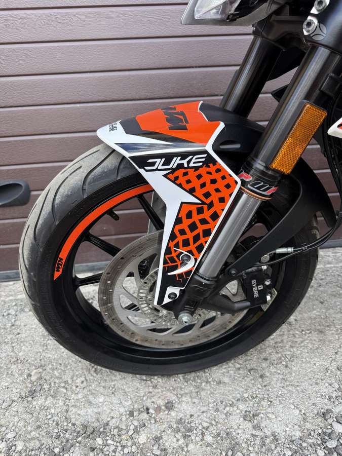 KTM Duke 125cc, street / classic