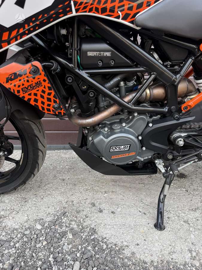 KTM Duke 125cc, street / classic