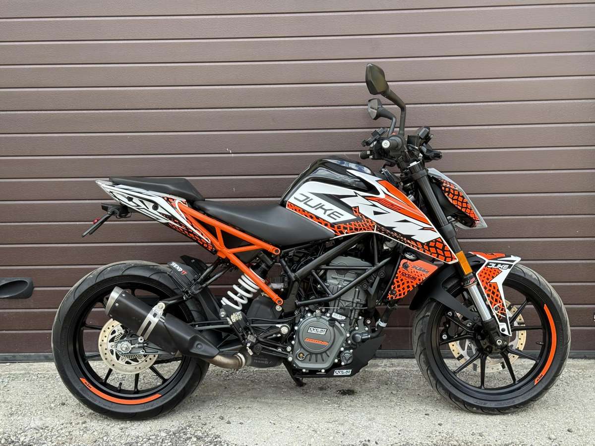 KTM Duke 125cc, street / classic