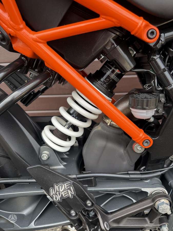 KTM Duke 125cc, street / classic