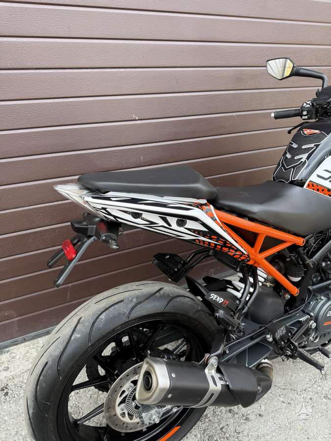 KTM Duke 125cc, street / classic