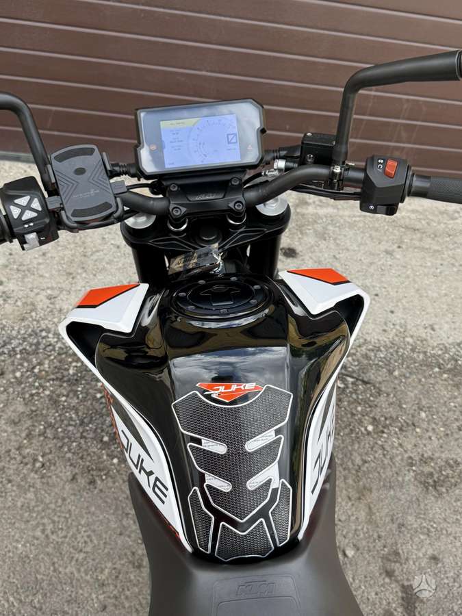 KTM Duke 125cc, street / classic