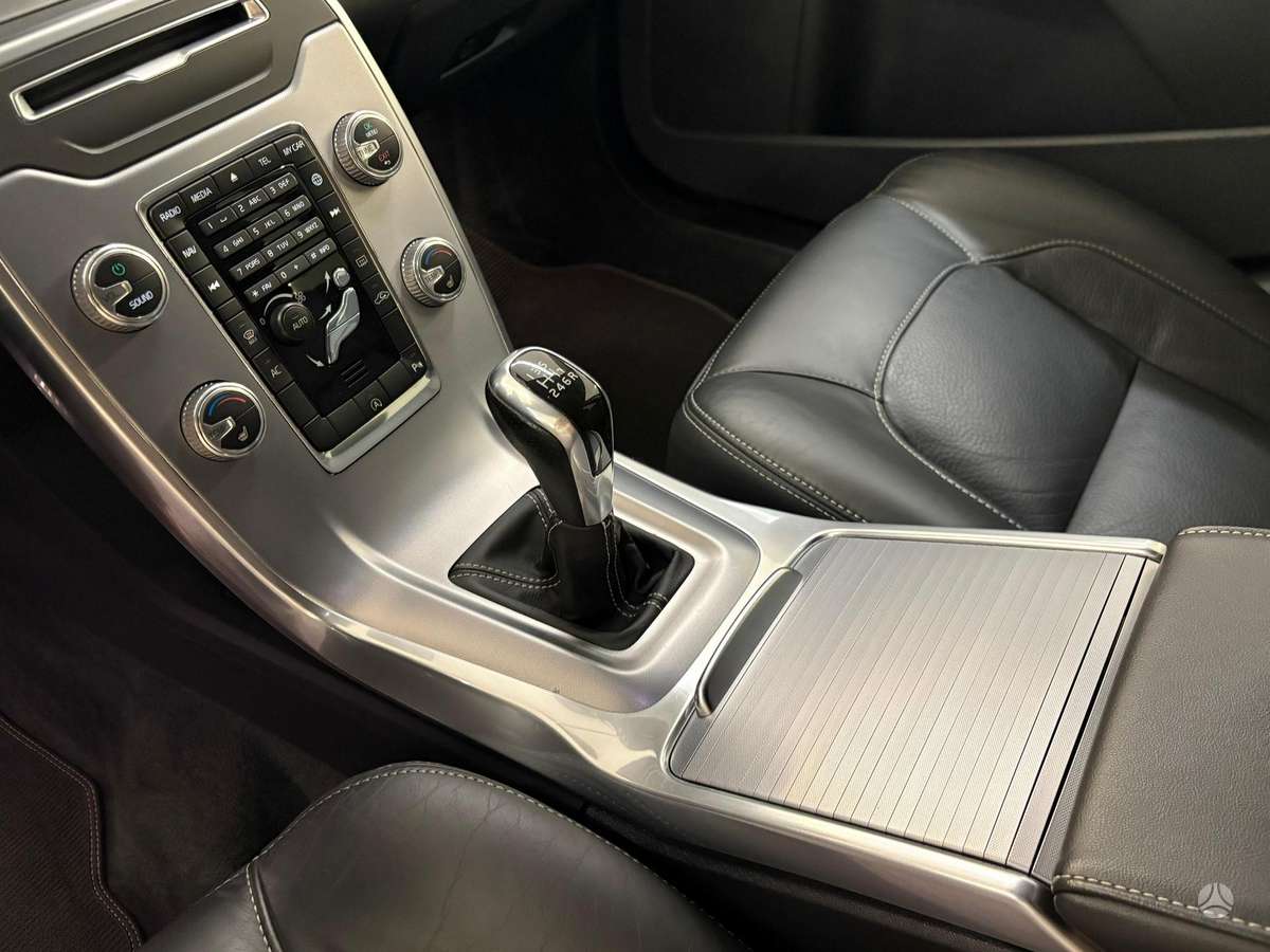 Volvo V70, 2.0 l., Универсал