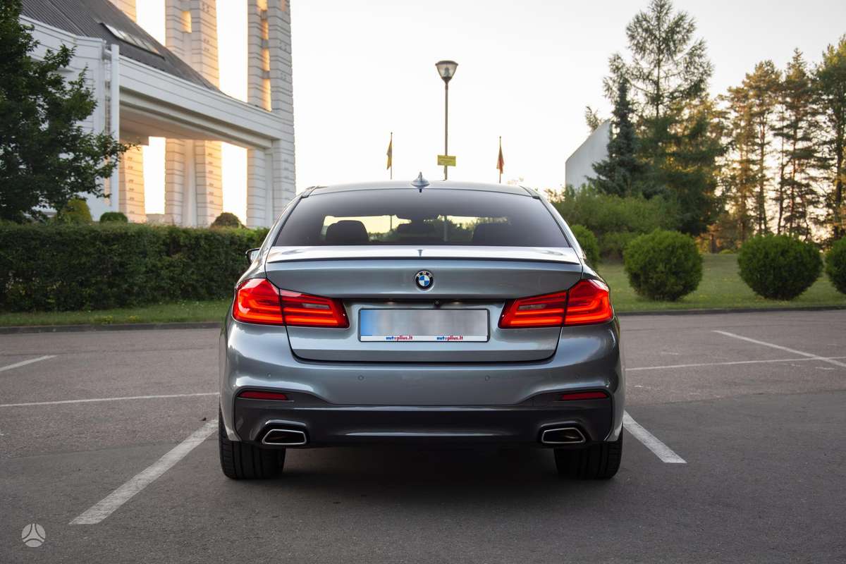 BMW 520, 2.0 l., Седан